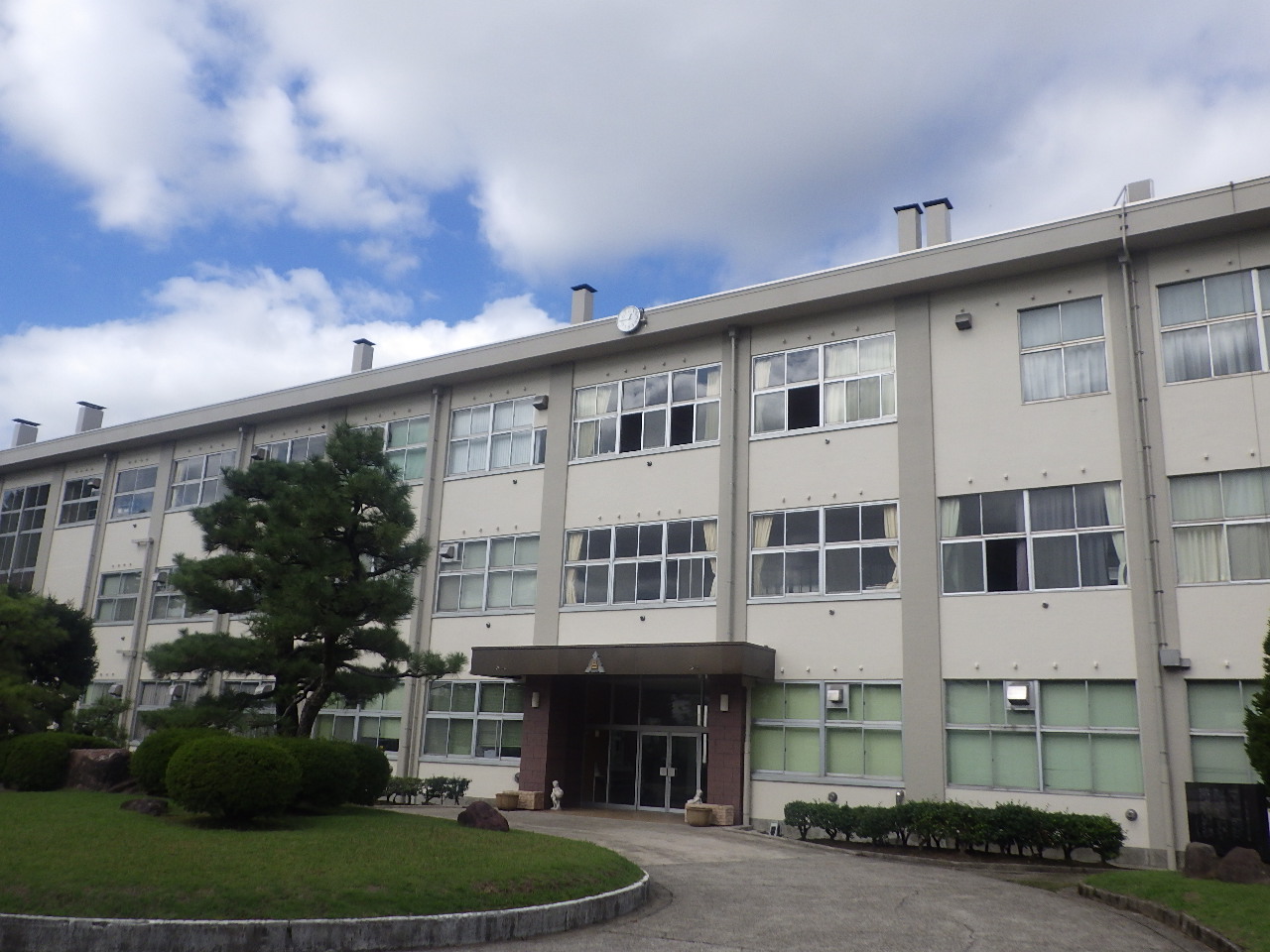 富山県立南砺福野高等学校